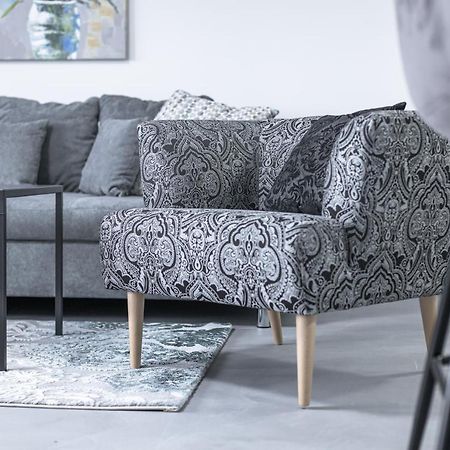 Exklusive Neubau-Ferienwohnung Mit Fernsicht 콘스탄츠 외부 사진