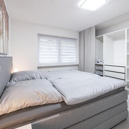 Exklusive Neubau-Ferienwohnung Mit Fernsicht 콘스탄츠 외부 사진